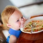 Academia de Nutrición y Dietética: alimentación de bebés y niños pequeños vegetarianos y veganos